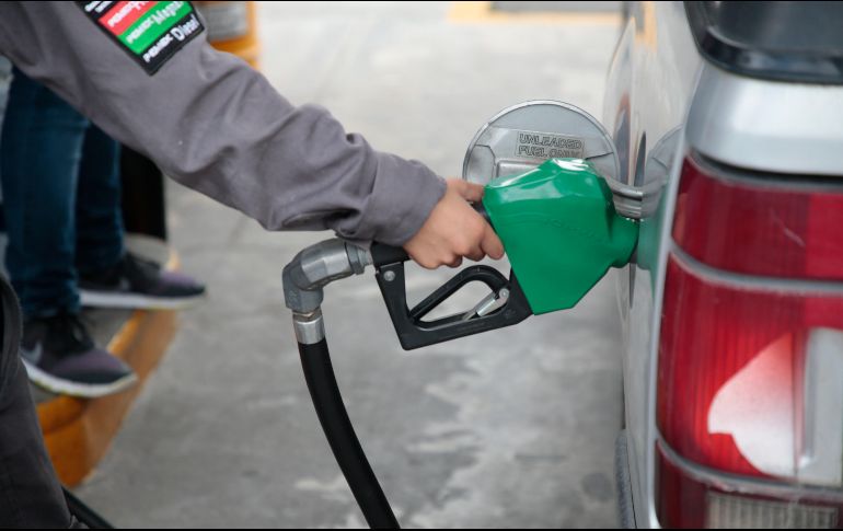 El precio los hidrocarburos a nivel estatal continúa al alza, se registra que la gasolina Magna alcanza casi los 25 pesos por litro, y la Premium los 27. EL INFORMADOR/ Archivo