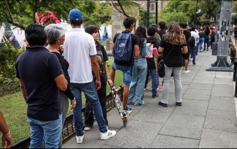 Más de 20 coches de marcas de lujo fueron intervenidos por artistas locales. EL INFORMADOR/ H. Figueroa