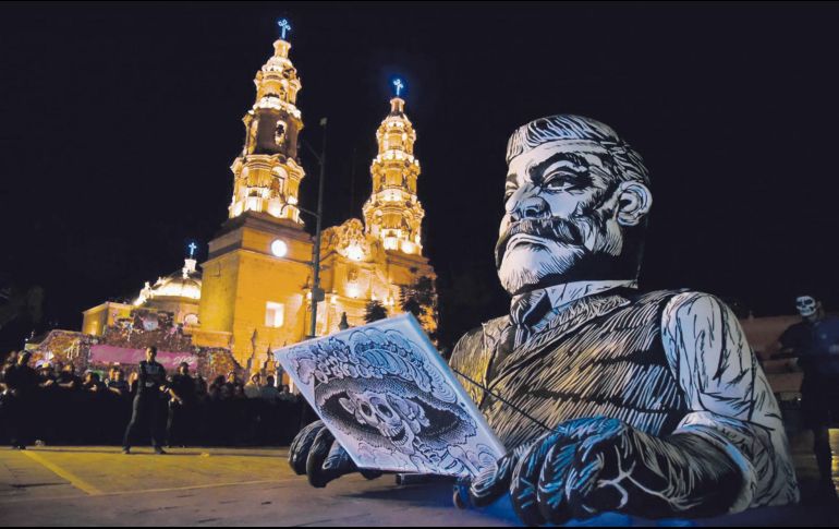 El 2 de noviembre se realizará el Desfile de Calaveras en el primer cuadro de la ciudad de Aguascalientes, honrando la obra del mítico artista mexicano José Guadalupe Posada. CORTESÍA/Viva Aguascalientes