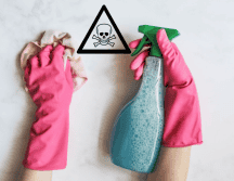 Al momento de limpiar, ten cuidado con el uso de cloro y no lo mezcles con otros limpiadores o productos que no sean agua. Unsplash.