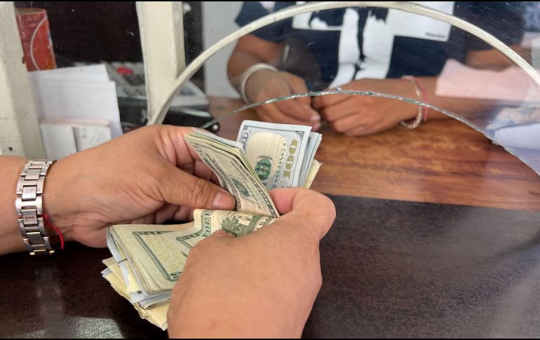 Este es el tipo de cambio del dólar a peso hoy lunes 23 de octubre en los principales bancos de México. EL INFORMADOR / ARCHIVO