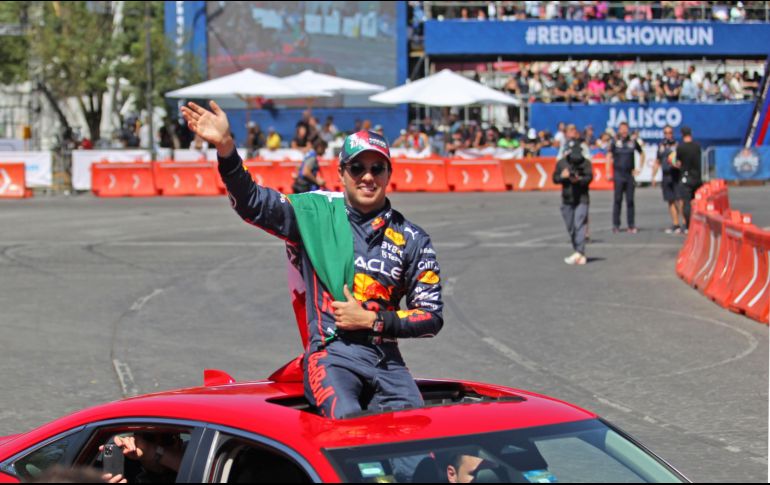 Checo Pérez estrenará este impresionante casco para el GP de México (FOTOS)