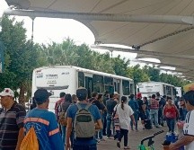 Usuarios sufren por el mal servicio que ofrecen las rutas alimentadoras del Macrobús. EL INFORMADOR/ L. Martínez