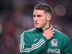 Descubre dónde ver la transmisión del partido que verá el debut de Giménez en Champions. IMAGO7.