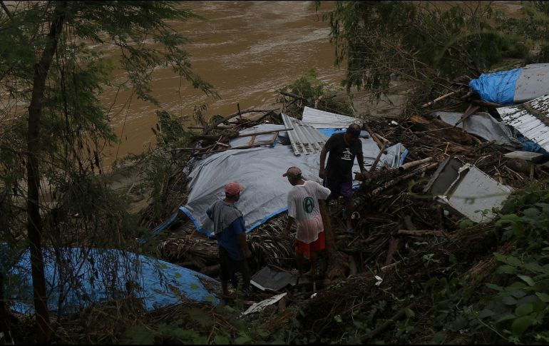 La Costa Sur de Guerrero, quedó incomunicada por cerca de 24 horas tras el impacto de 
