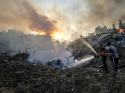 El vocero de las Brigadas Al Qasam, brazo armado de Hamás, Abu Obeida, anunció la muerte de unos 50 rehenes por los bombardeos de Israel sobre la Franja de Gaza, controlada por el grupo islamista palestino. EFE / M. Saber