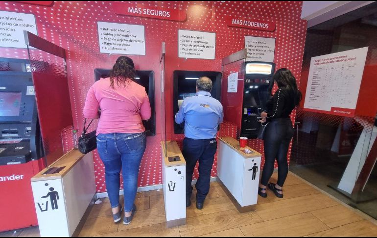 Cada banco pone las cantidades máximas a retirar de sus cajeros. EL INFORMADOR/Archivo