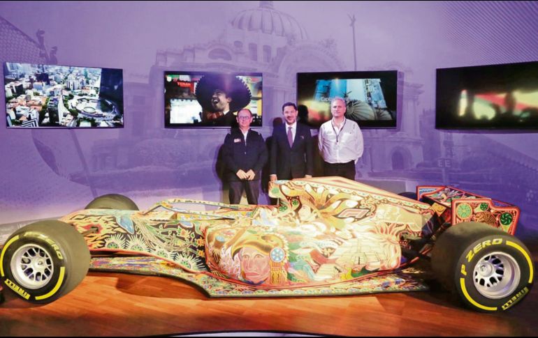 Alejandro Soberón (der.) sabe que el GP de la CDMX es uno de los eventos favoritos de la F1 y ello garantizaría su permanencia. EL UNIVERSAL