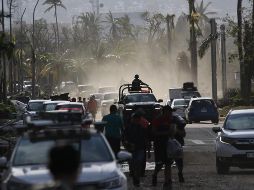 La mayor organización logística es la de las Fuerzas Armadas, destacó López Obrador en el Salón Tesorería. EFE / J. Luis de la Cruz