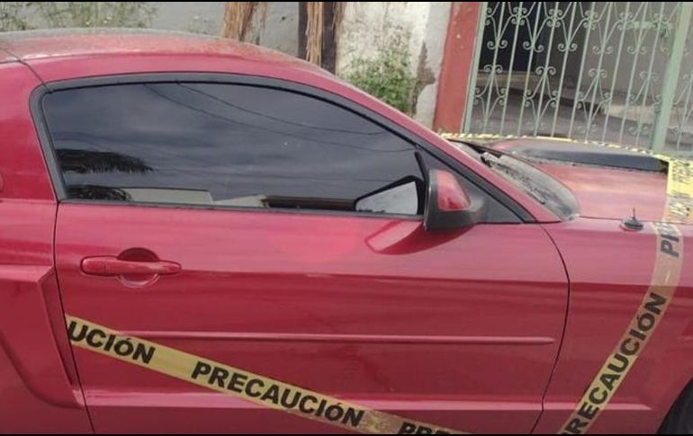 Al corroborar el contenido del bulto, los policías municipales encontraron que la bolsa había sido rellenada con más plástico. ESPECIAL/ Policía de Zapopan