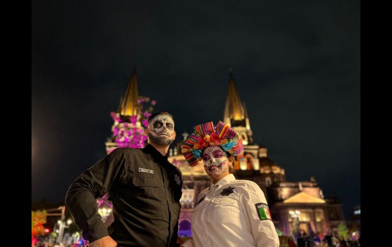 En un comunicado la dependencia djio que desde hoy y hasta el próximo 4 de noviembre, recorrerán plazas comerciales, y lugares emblemáticos de Guadalajara para llevar la tradición a las y los tapatíos. CORTESÍA