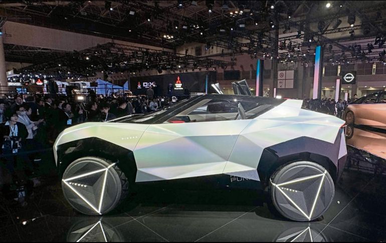 Hyper Punk luce como un “origami” sobre ruedas. ESPECIAL