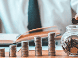 Laurence J. Kotlikoff compartió una serie de reglas que él mismo ha aplicado a lo largo de su vida para generar dinero. ESPECIAL/Canva