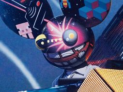 Presentación del DJ Deadmau5 y su clásico atuendo. AFP/M. Davis