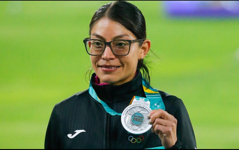 La fondista Laura Galván se llevó la medalla de plata tras poner a prueba su destreza en los 10 mil metros. EFE/ E. Garay.