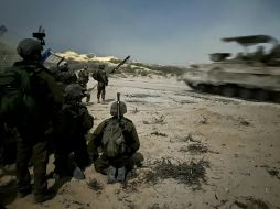 Varios soldados israelíes durante la invasión terrestre en la franja de Gaza. EFE/ Fuerzas de Defensa de Israel