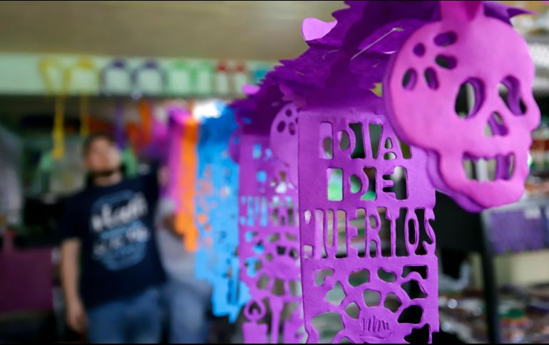 El Día de Muertos ya se encuentra muy cercano. EFE/ H. Ríos.