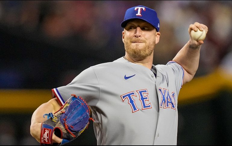 Smith se coronó en 2021 con Atlanta, en 2022 con Houston y ahora se ciñó un anillo con los Rangers. AP/B. Anderson