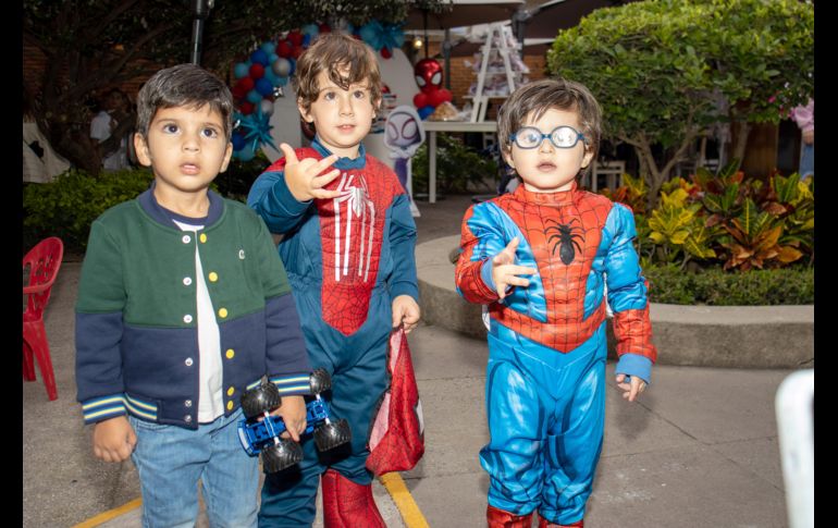 Santi Pérez, Bruno Barba y Rodrigo González. GENTE BIEN JALISCO/ Christian Pérez