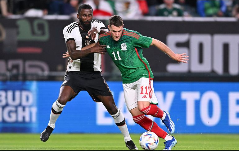 La prensa de Argentina no tiene muchas esperanzas en Santiago Giménez. IMAGO7.