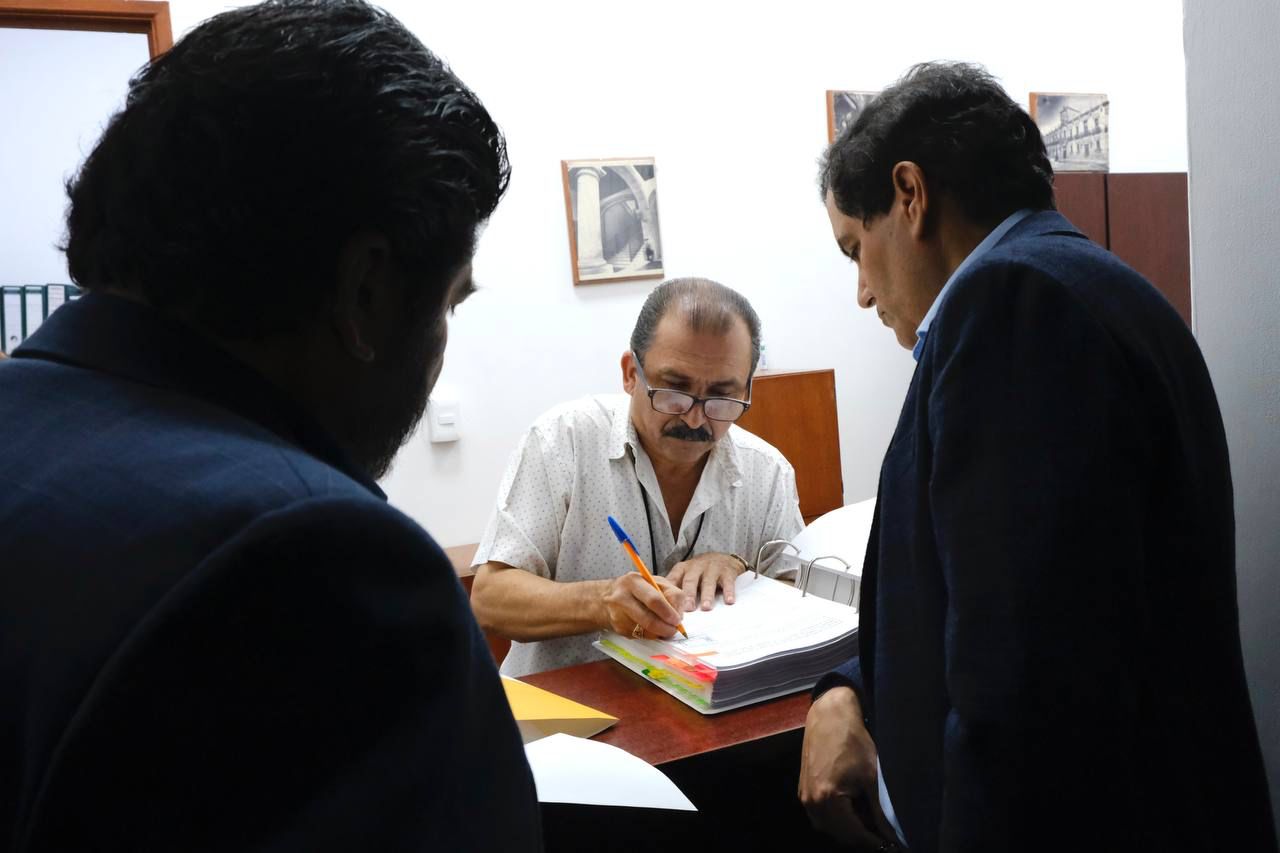 El secretario de Hacienda estatal, Juan Partida, hizo entrega del Proyecto de Presupuesto de Egresos.ESPECIAL