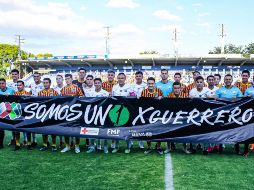 Antes del partido los equipos se solidarizaron con los damnificados por el huracán Otis. TWITTER/TorosCelayaCD