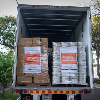 Envían tráiler con ayuda humanitaria a afectados por “Otis”