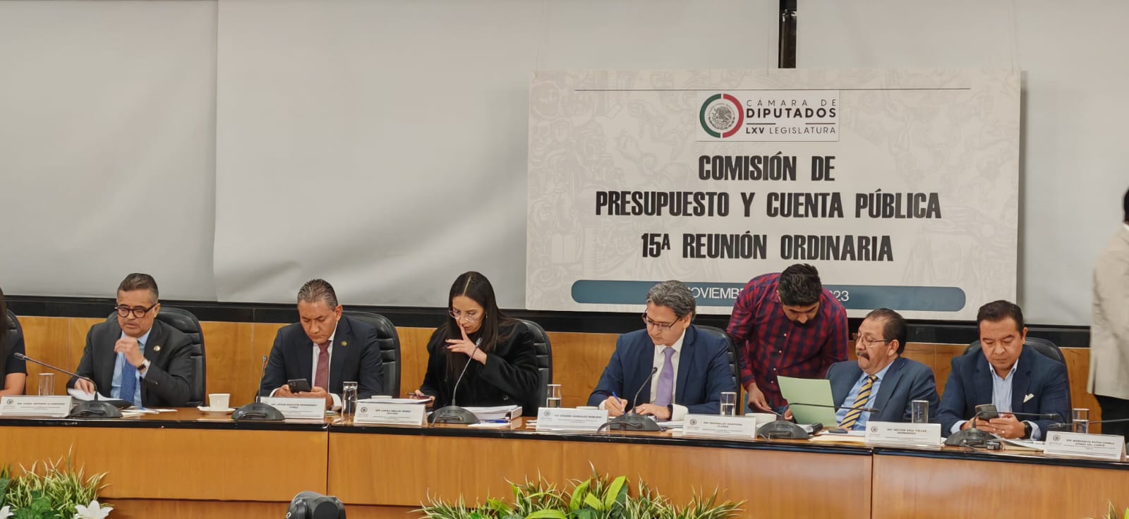 Cámara de Diputados aprueba en lo general  el presupuesto de Egresos de la Federación 2024