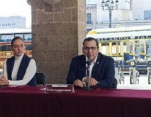 El regidor de Morena, Salvador Hernández, dijo que se dotó de más facultades a la Comisión lo que permitirá regularizar a cientos de comerciantes. EL INFORMADOR / J. VELAZCO