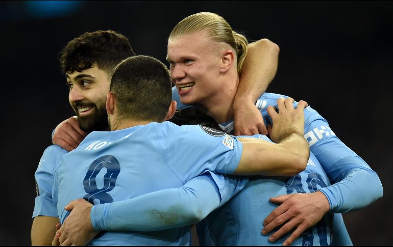 Erling Haaland entró de cambio y resolvió el partido con un doblete. EFE/P. Powell