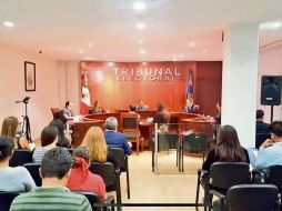 Arturo Guerrero Olvera (centro) es el presidente de la Sala Guadalajara. EL INFORMADOR