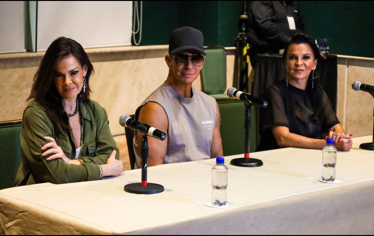 Alix Bauer, Erik Rubín y Mariana Garza, están de visita en Guadalajara para promover la puesta en escena Vaselina Timbiriche. EL INFORMADOR / A. Navarro