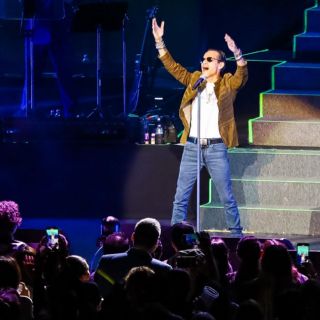 Marc Anthony no solo seduce a los tapatíos, también a Nodal y Cazzu