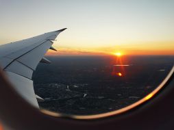 Un Aribus A321 con daños en cuatro cristales despegó sin conocimiento de los daños. Unsplash.