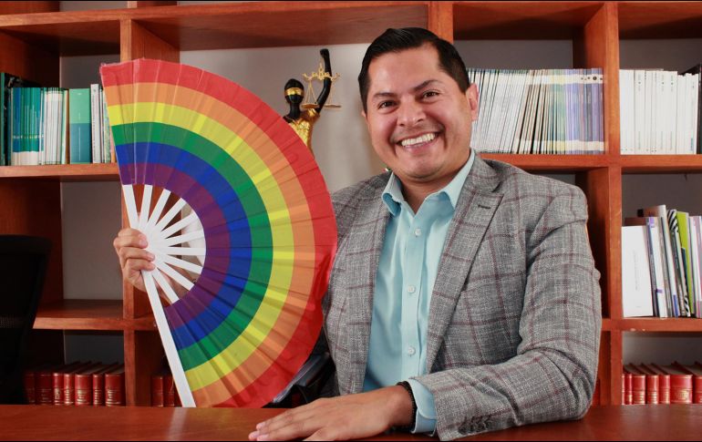 Jesús Ociel Baena Saucedo causaba polémica por su vestimenta: usaba falda, lucía tacones y combinaba accesorios masculinos con femeninos. EFE / ARCHIVO