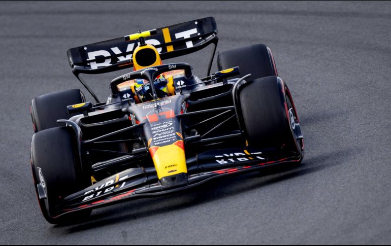 Todo parece indicar que los rumores sobre el futuro del piloto mexicano, Sergio Checo Pérez, han terminado./EFE