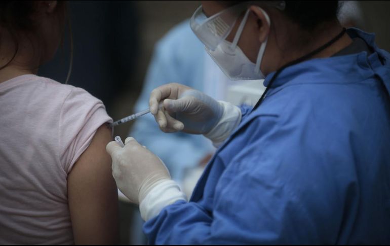 López Obrador recordó la importancia de hacer que la vacuna sea accesible para los sectores de bajos recursos.EL INFORMADOR/ARCHIVO