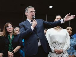 Marcelo Ebrard permanece en Morena luego de los rumores de una posible postulación en MC. EFE