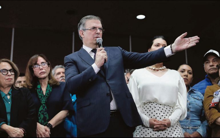 Marcelo Ebrard permanece en Morena luego de los rumores de una posible postulación en MC. EFE