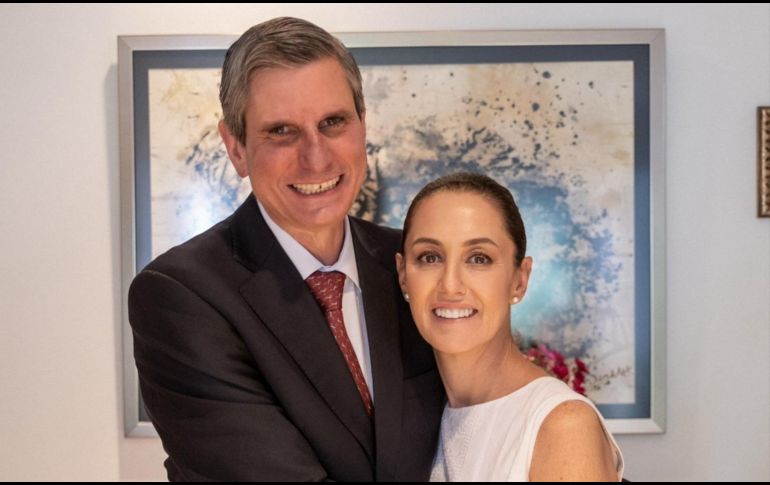 El enlace ocurre a dos días del inicio de las precampañas a nivel federal, el próximo 20 de noviembre. CORTESÍA / X