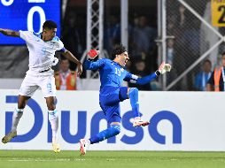 Ante la lesión del portero en el partido contra Honduras, ya se informó quien ingresará como relevo para el partido en el Estadio Azteca