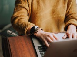 Es necesario tener contraseñas seguras para resguardar nuestros datos. Foto de Christin Hume en Unsplash