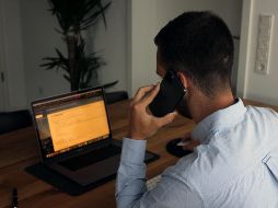 El Pleno del INAI determinó modificar la respuesta de la Condusef y le instruyó entregar la expresión documental que contenga los números telefónicos reportados por personas. UNSPLASH / D. HANN