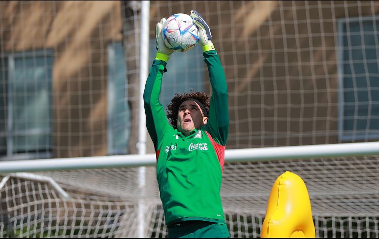 Uno de los lesionados es Guillermo Ochoa. El cancerbero azteca terminó con el hombro herido después de un choque en el partido contra Honduras. IMAGO7