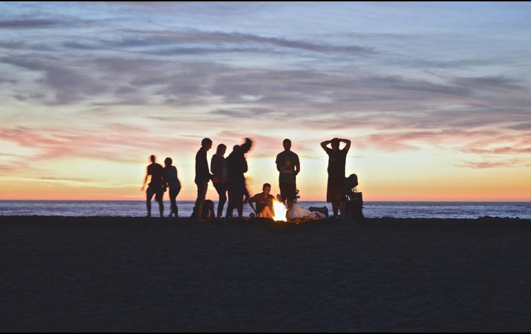 Fue el profesor Arthur Brooks quien presentó este estudio. Unsplash.