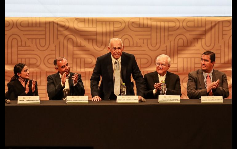 Este martes fue entregado, en su segunda edición, el Premio a la Generosidad Jalisco, impulsado por el Banco de Alimentos de Guadalajara en coordinación con la Secretaría del Sistema de Asistencia Social. EL INFORMADOR / A. Navarro