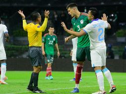 El directivo hondureño no mencionó nada sobre la manera en que su equipo perdía el tiempo ni sobre los movimientos del portero Menjívar antes de los tiros penales. IMAGO7/P. Ramírez