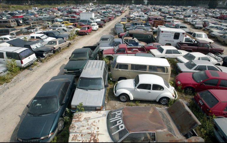 Indicó que recientemente cerraron un depósito vehicular que se ubicaba en Avenida Javier Mina, donde había miles de motocicletas, arrumbadas en dos pisos. EL INFORMADOR / ARCHIVO