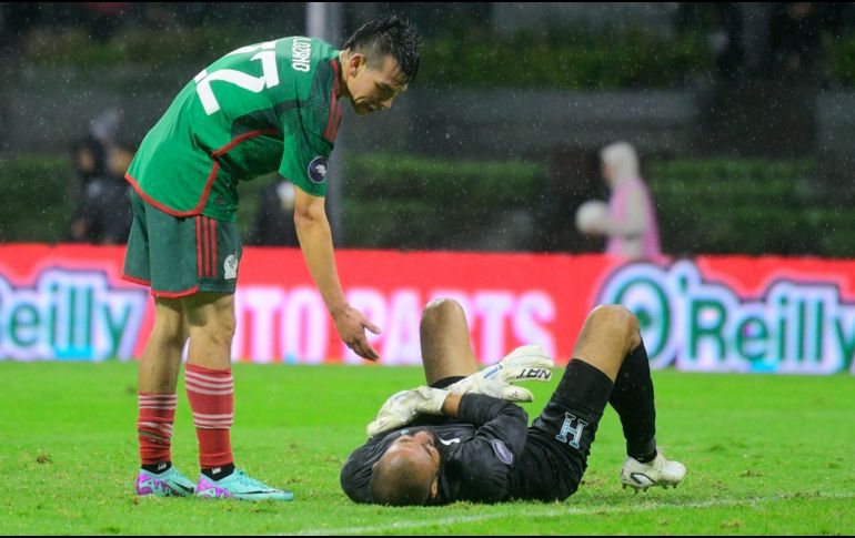 El juego entre la Selección Mexicana de futbol y su similar de Honduras dejó varias críticas de comentaristas y periodistas hondureños, quienes señalaron que el tricolor recibió ayuda del cuerpo arbitral. IMAGO7