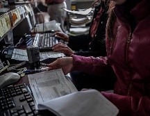 Los empresarios solicitan que la reducción sea de dos horas por año hasta llegar a las 40 horas. EL INFORMADOR / ARCHIVO